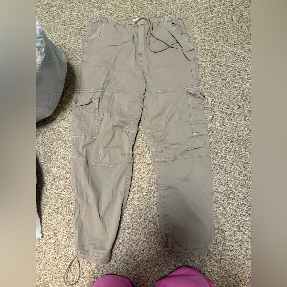 Garage women’s Tan Cargo Pants